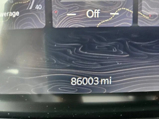Used 2024 White Jeep Altitude image 16