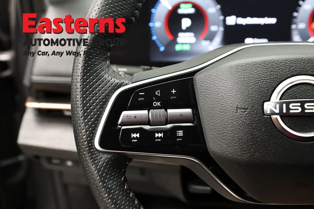 Used 2023 Gray Nissan ENGAGE image 14