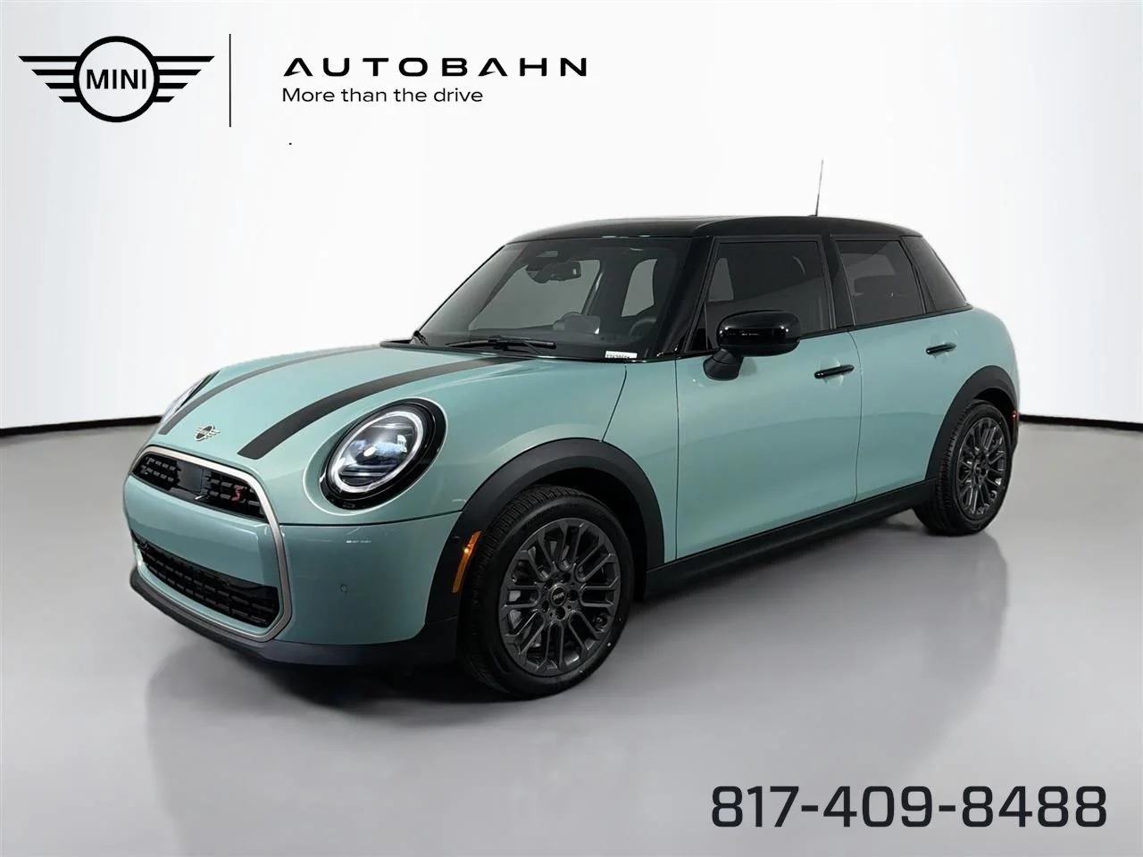 2026 MINI Hardtop Cooper S Signature's photo