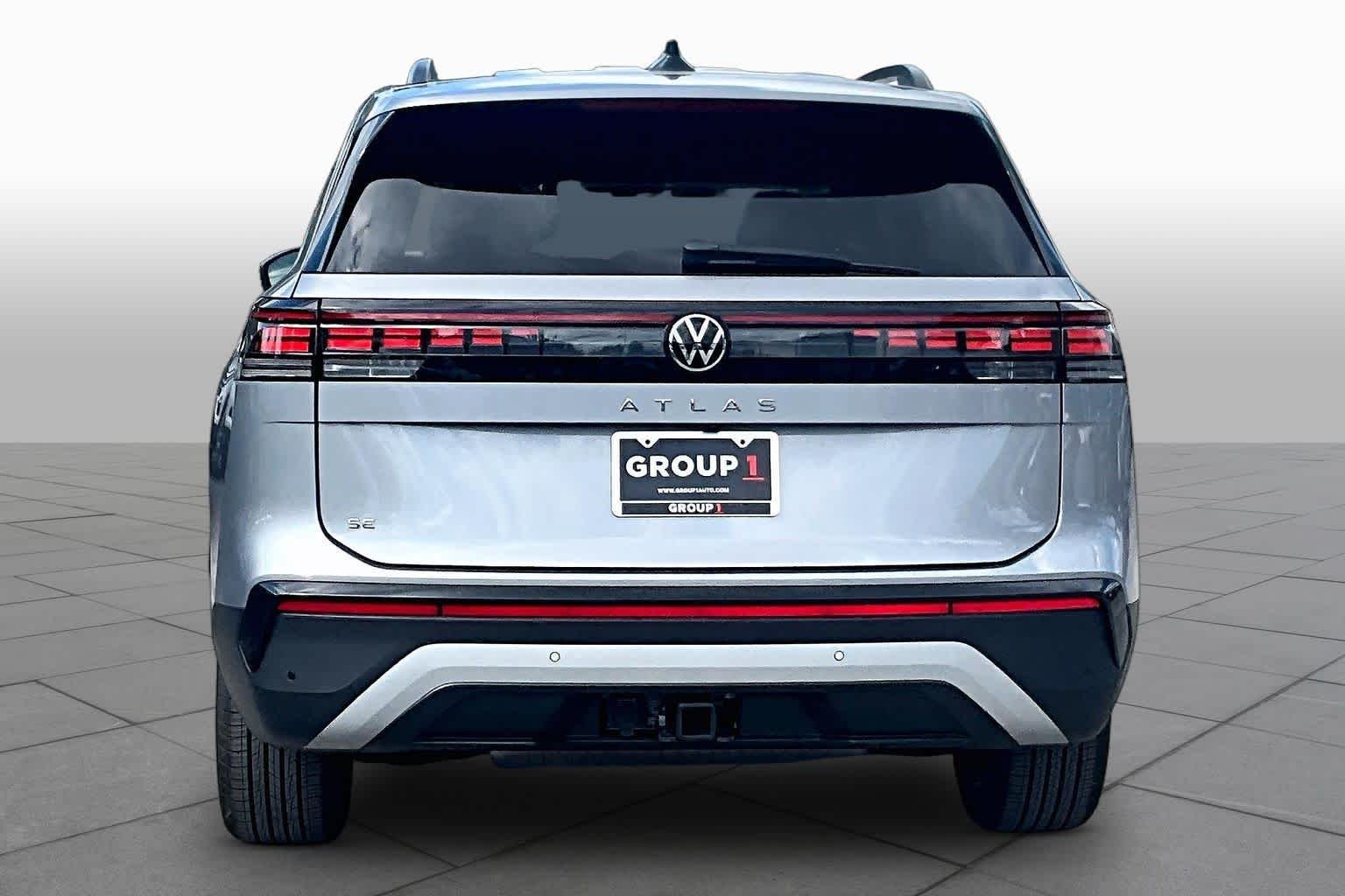 New 2027 Silver Mist Met Volkswagen 2.0T SE w/ Technology image 4