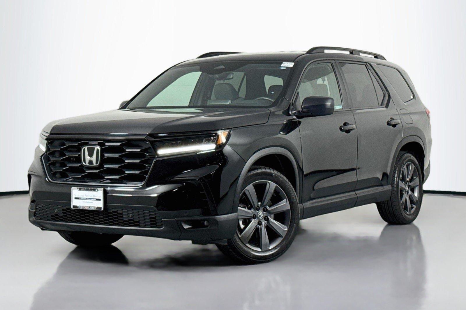 2024 Honda Pilot Sport AWD's photo