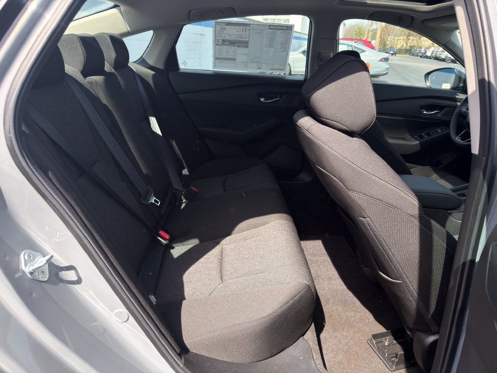 New 2026 Urban Gray Pearl Honda SE image 22