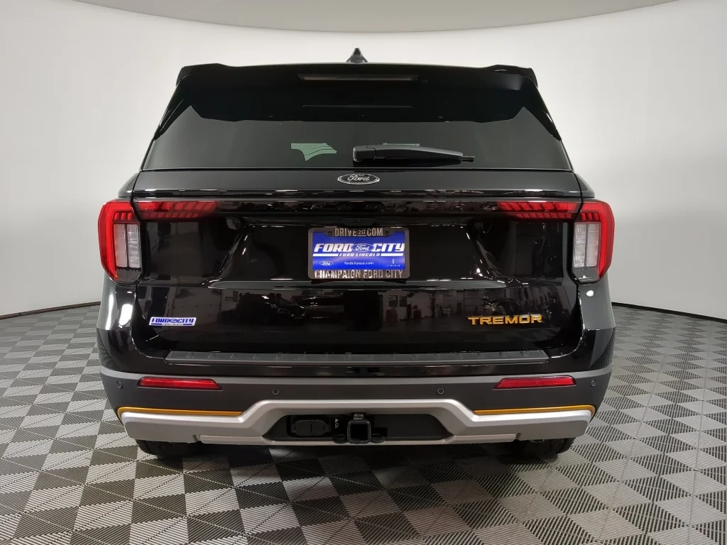 New 2026 Agate Black Metallic Ford Tremor® image 7