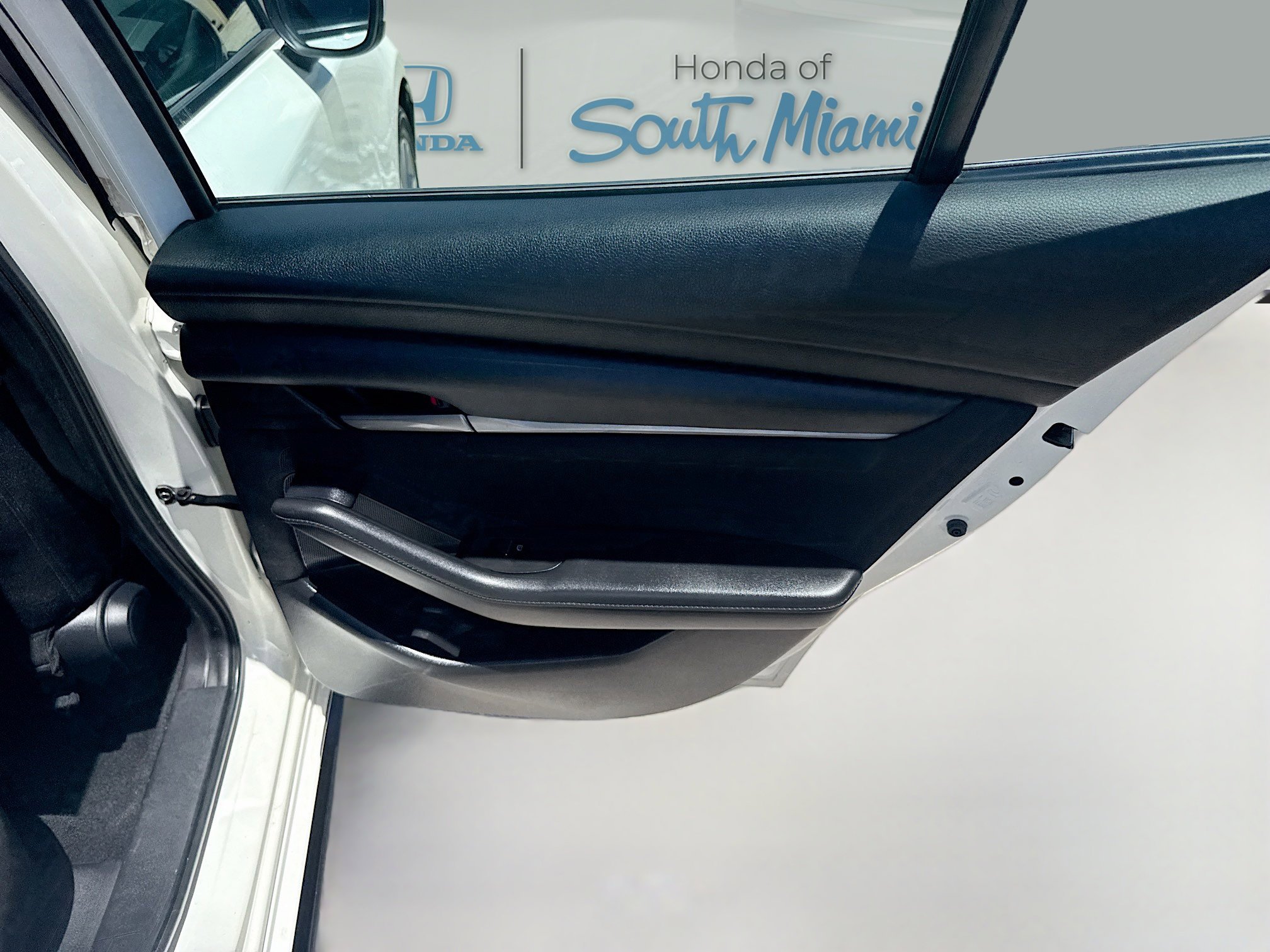 Used 2020 Snowflake White Pearl Mica Mazda  image 29
