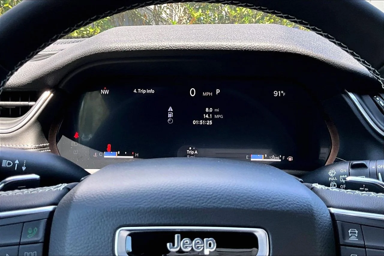 New 2026 Silver Zynith Jeep Laredo image 10