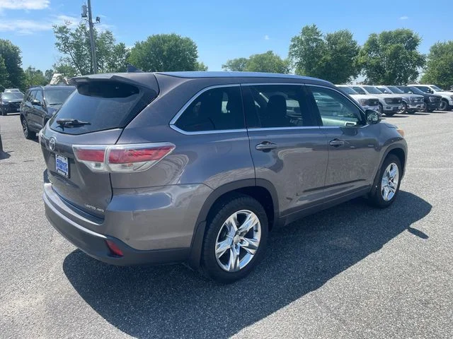 Used 2015 Predawn Gray Mica Toyota Limited Platinum V6 image 7
