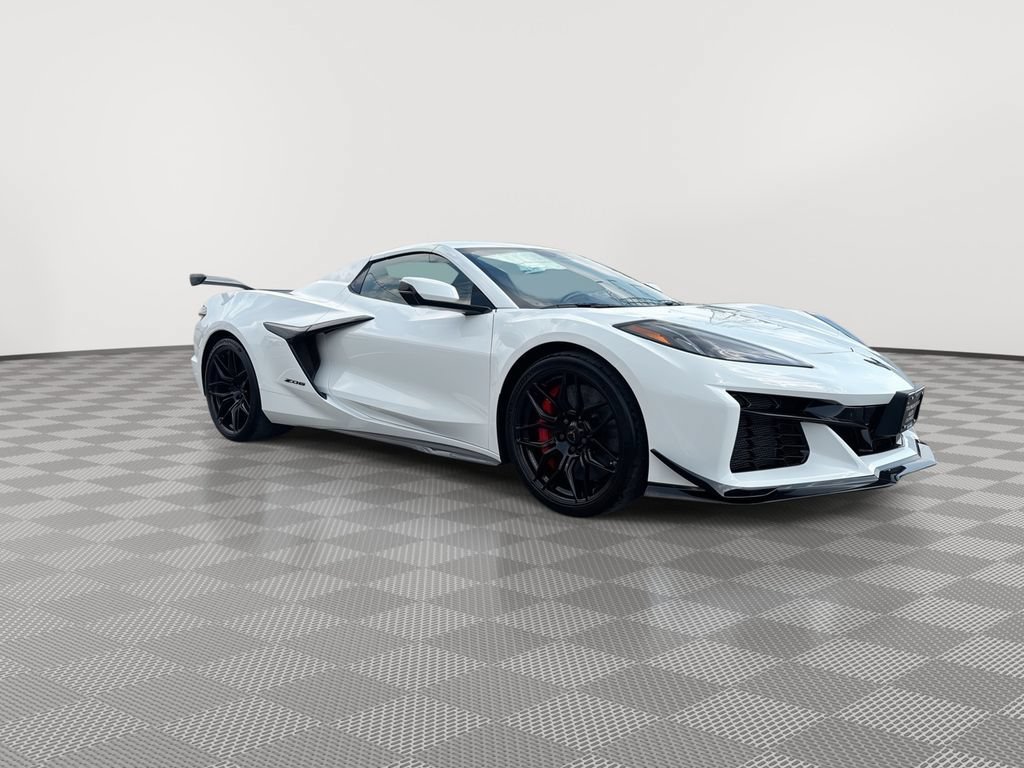 New 2027 Arctic White Chevrolet 3LZ image 2