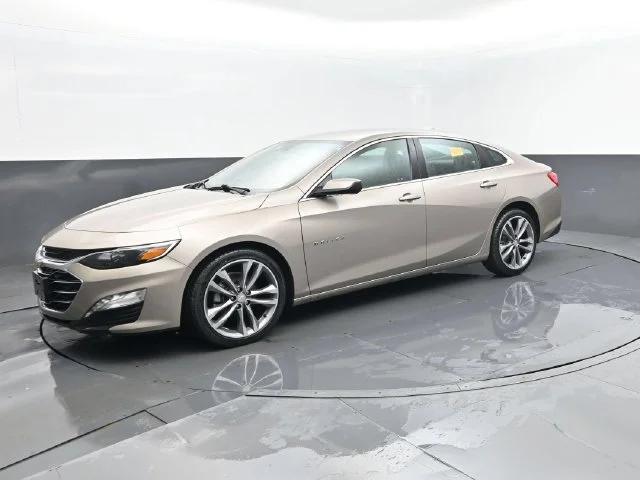 Used 2025 Mineral Gray Metallic Chevrolet LT image 1