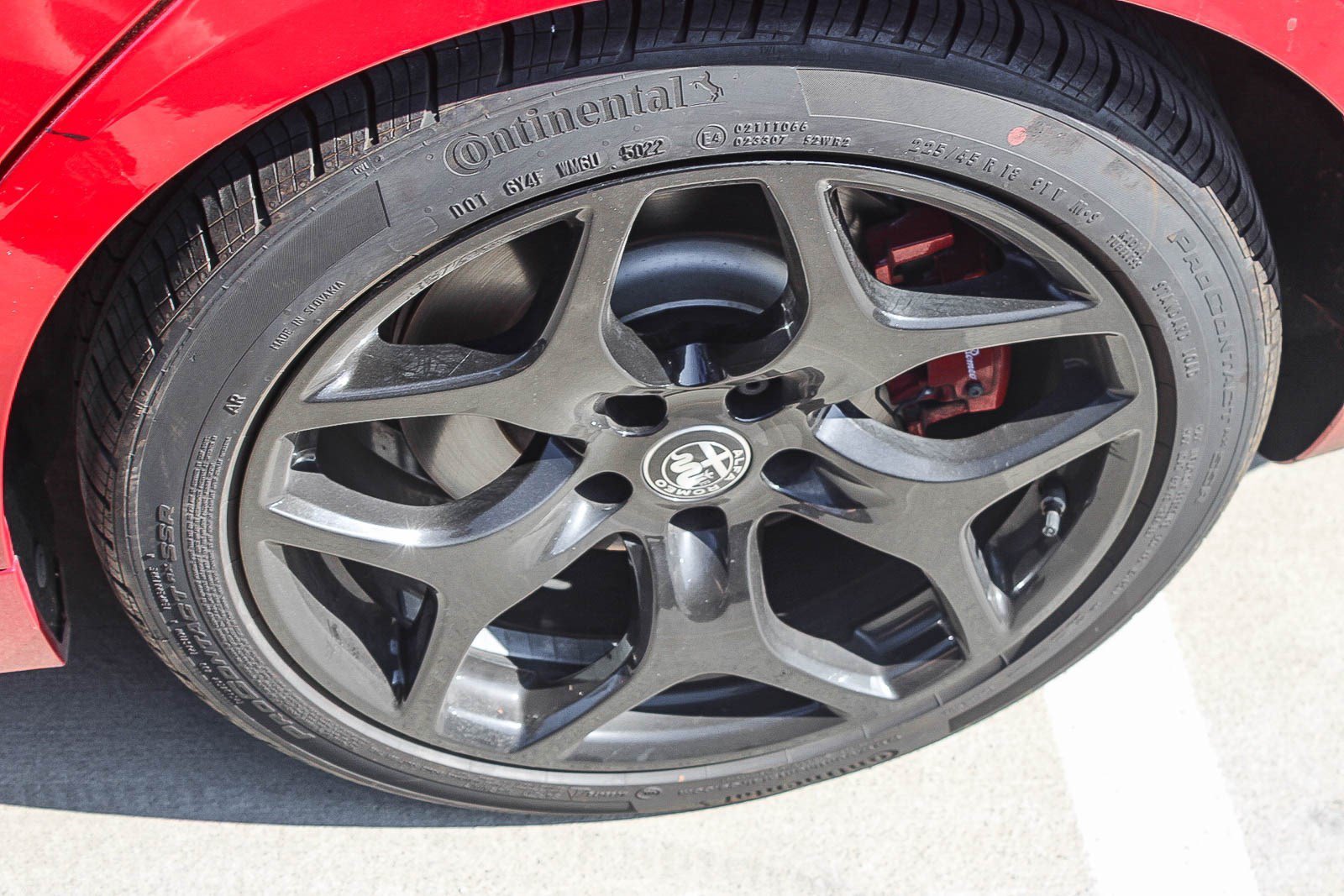 Used 2022 Alfa Rosso Alfa Romeo Ti image 9