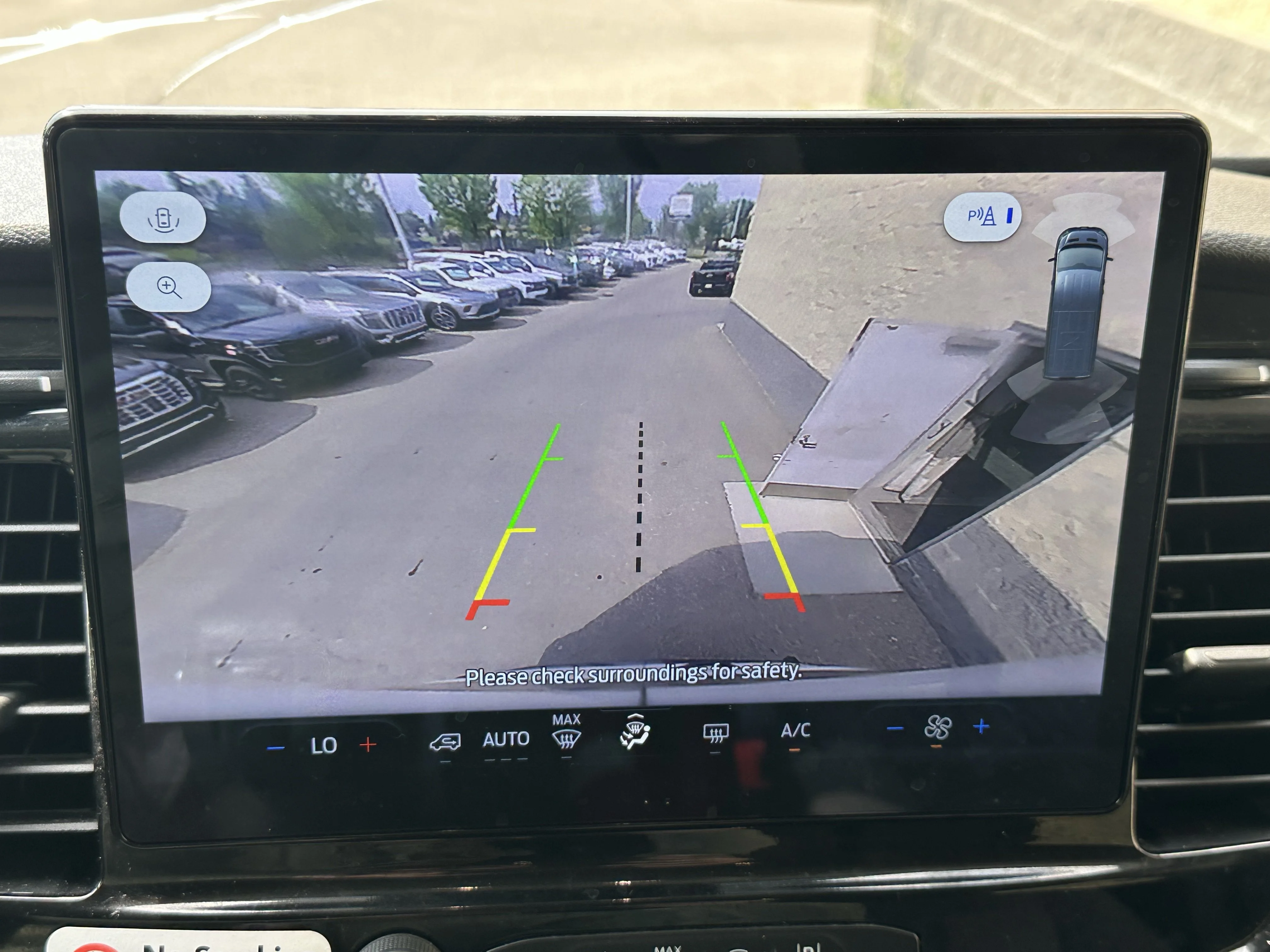 Certified Used 2024  Ford XLT image 13