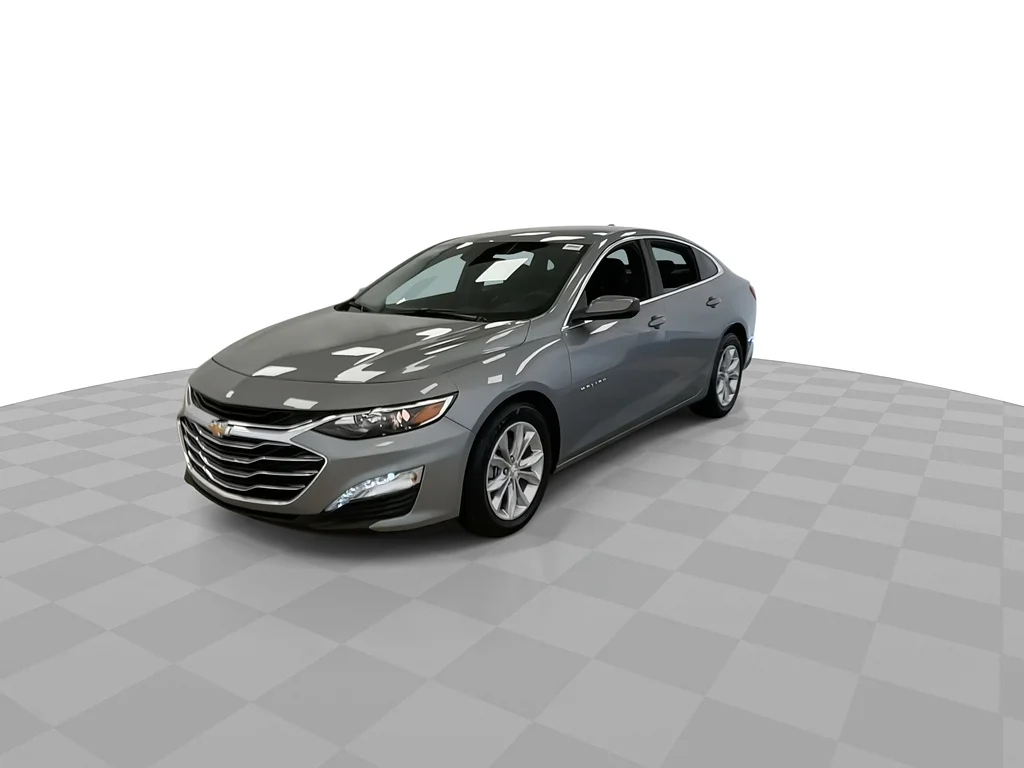 Used 2024 GRAY Chevrolet LT image 5