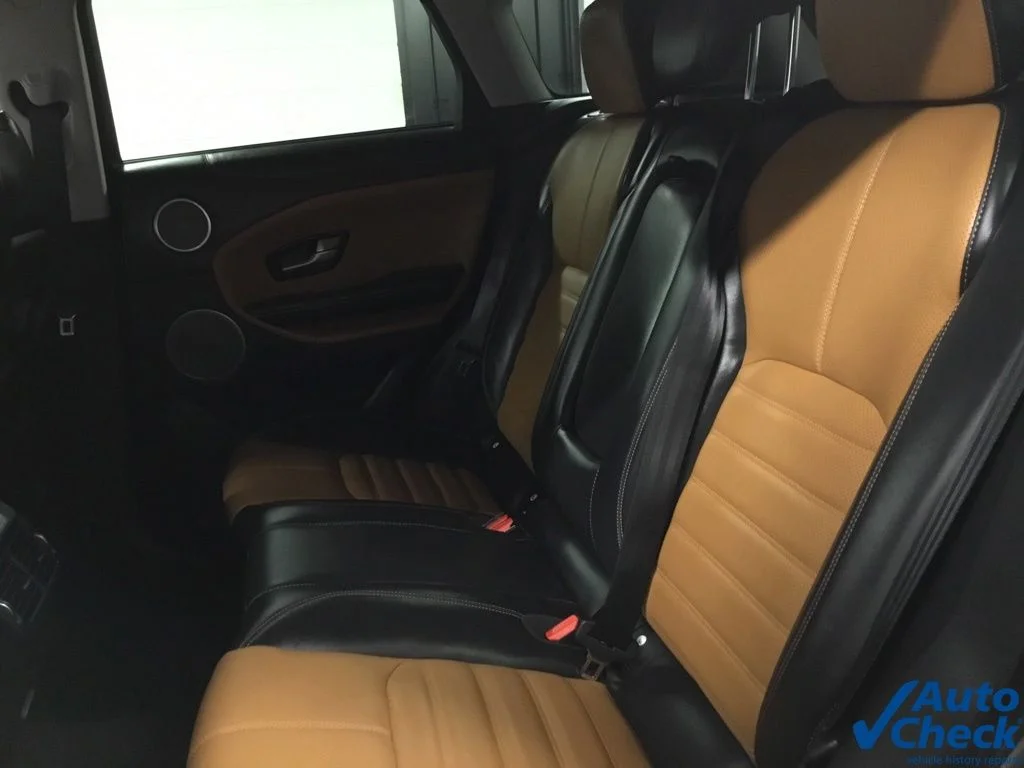 Used 2016 Green Land Rover HSE Dynamic image 29