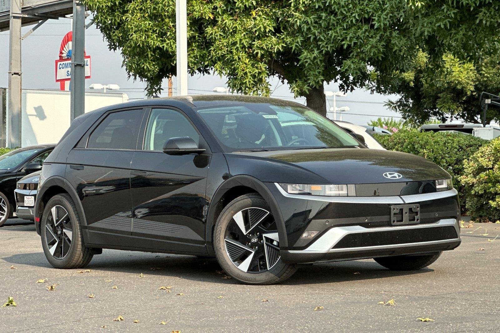 New 2026 Abyss Black Hyundai SE image 21