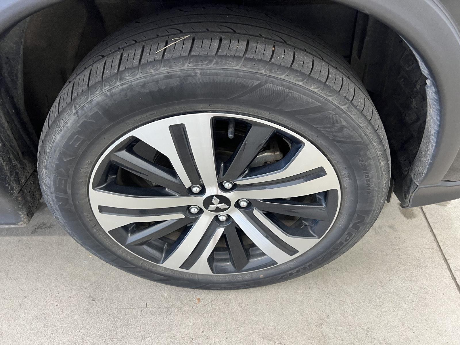 2025 Mitsubishi Outlander Sport ES - Photo 14