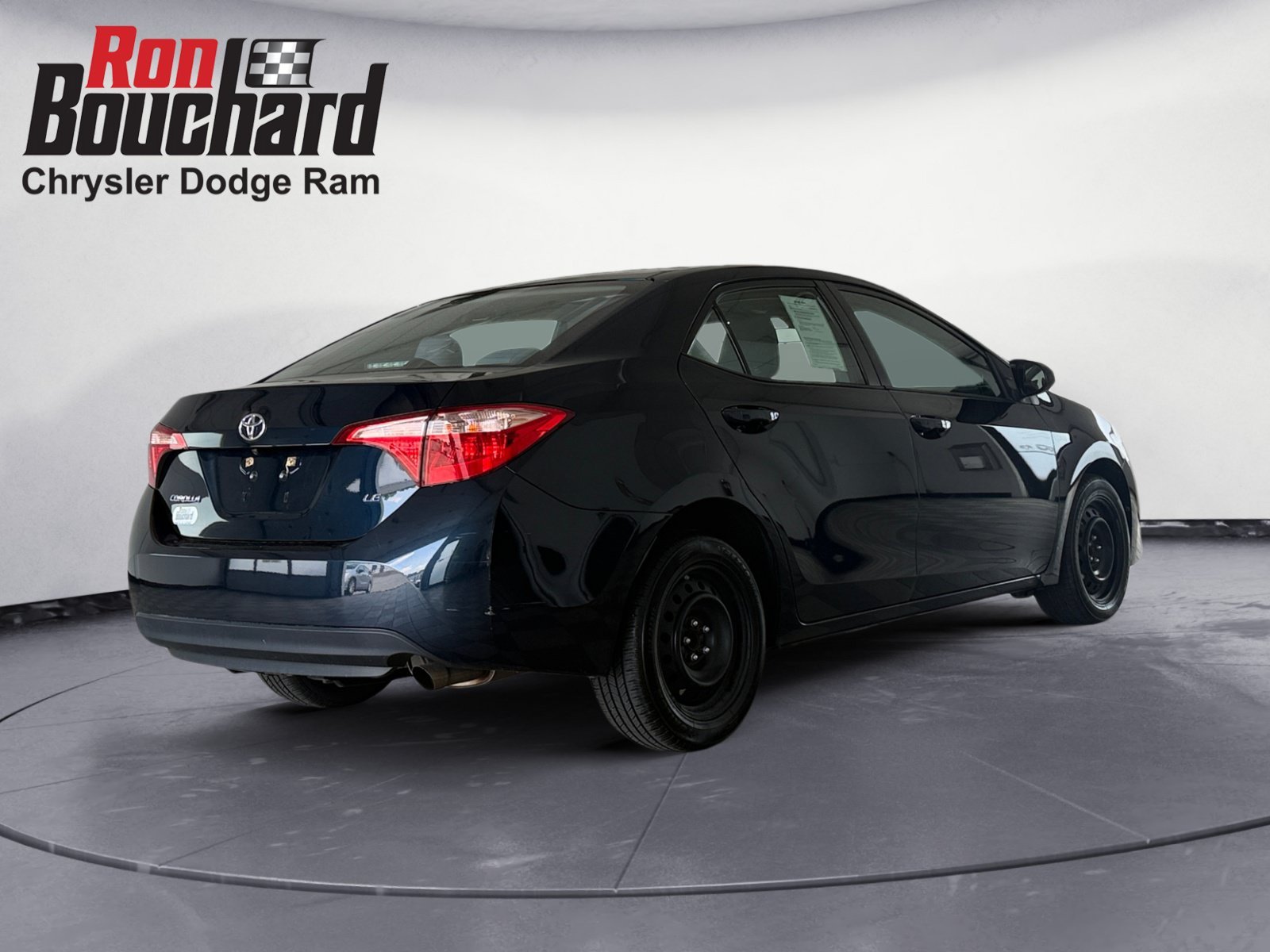 Used 2017 Toyota Corolla LE with VIN 2T1BURHE6HC916572 for sale in Fitchburg, MA