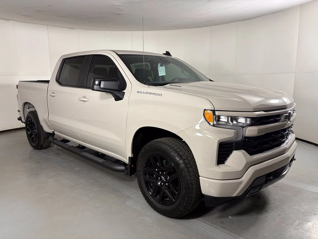 New 2026 White Sands Chevrolet RST image 2