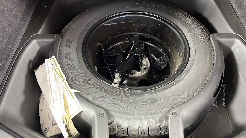 2017 Jeep Grand Cherokee Laredo - Photo 41