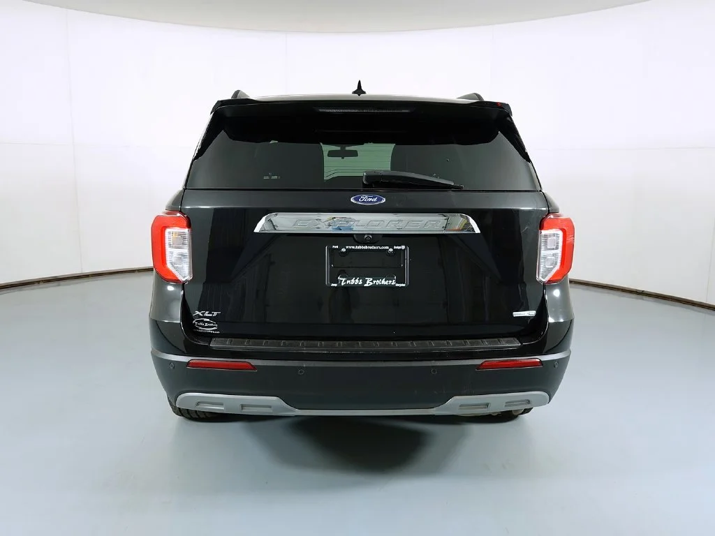 Used 2020 Black Ford XLT image 6