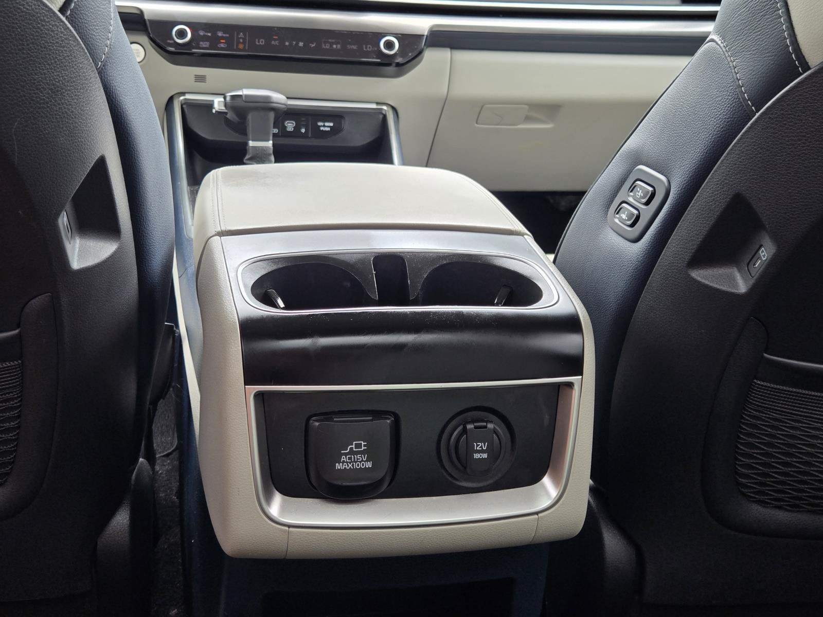 2025 Kia Carnival SX Prestige - Photo 22