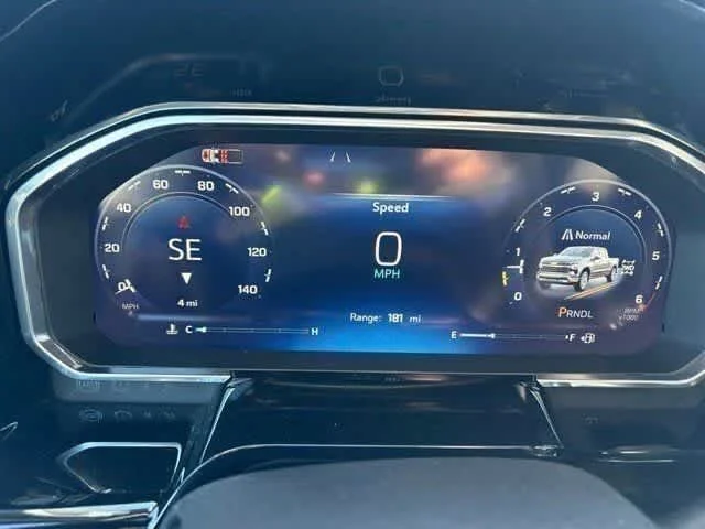 2026 Chevrolet Silverado 1500 LT - Photo 10