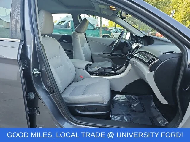 Used 2017 Gray Honda EX-L image 10