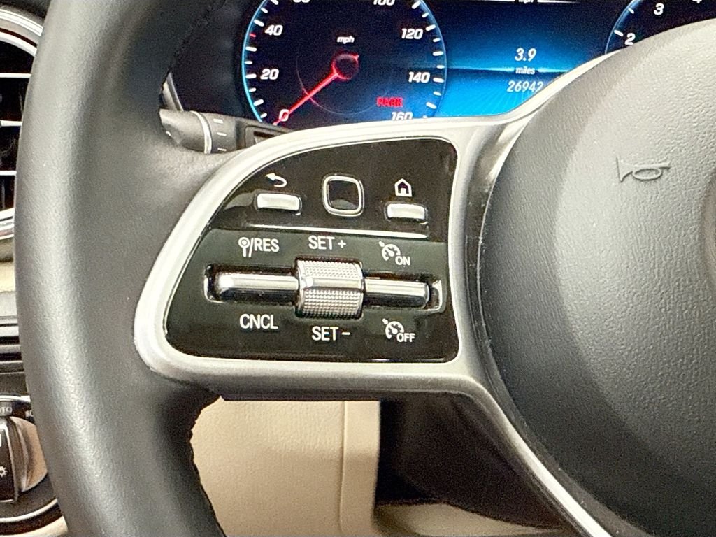 Certified Used 2022  Mercedes-Benz GLC 300 image 11