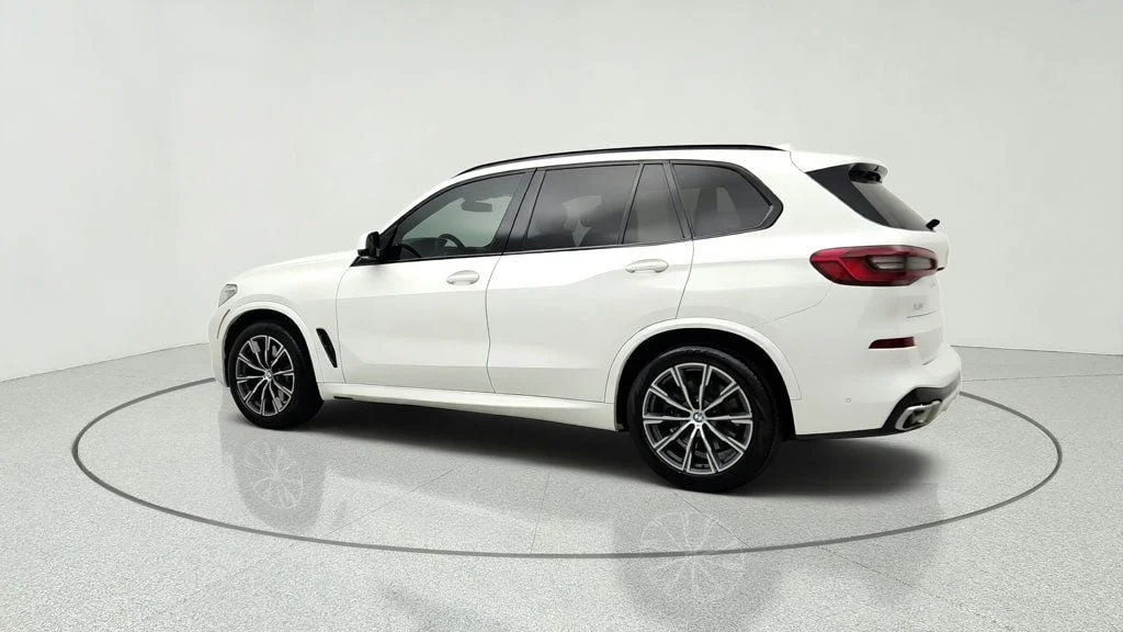 Used 2019 Alpine White BMW xDrive40i Sports Activity Vehicle w/ M Sport Pkg & Executive Pkg image 7