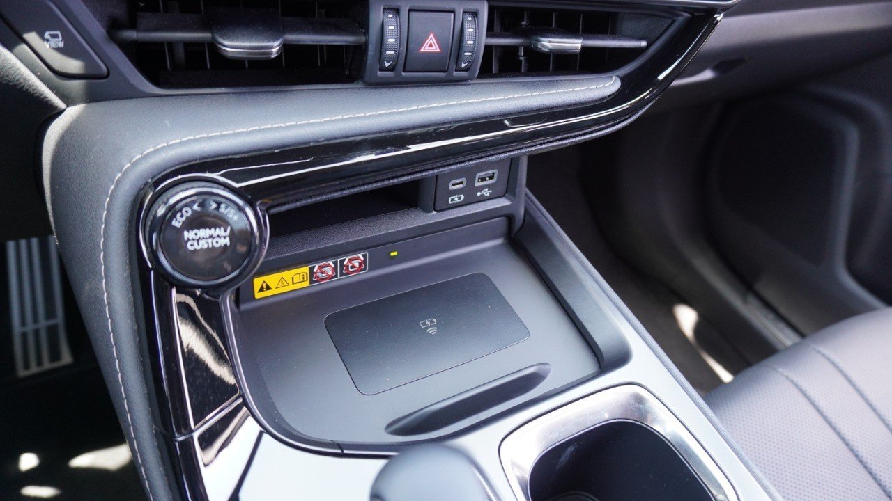 Certified Used 2024 ULTRA WHITE Lexus NX 350 F SPORT Handling image 20