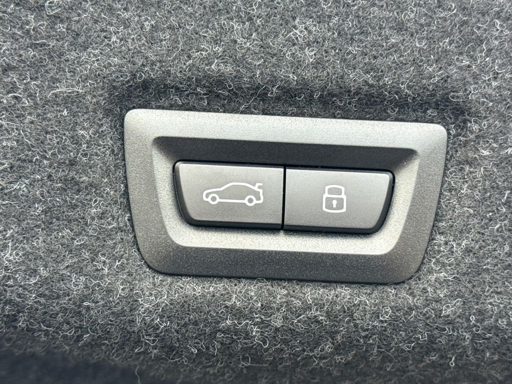 2026 BMW 5 Series 530i - Photo 11
