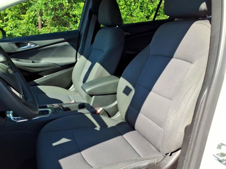Used 2017 Summit White Chevrolet LT image 14