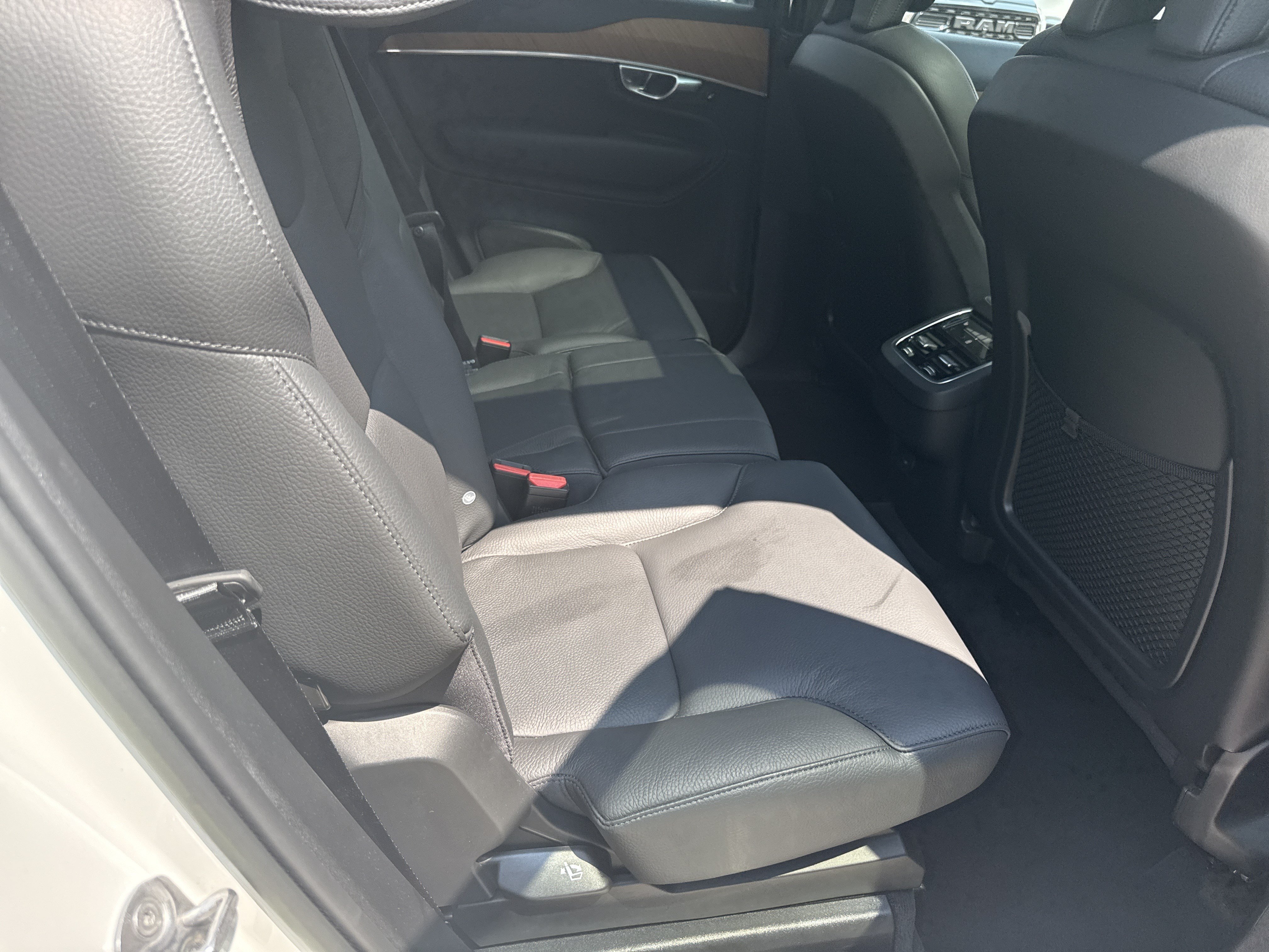 Used 2023 White Volvo Plus image 15