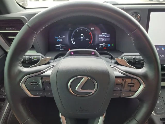 Used 2024  Lexus 550 Premium+ image 31