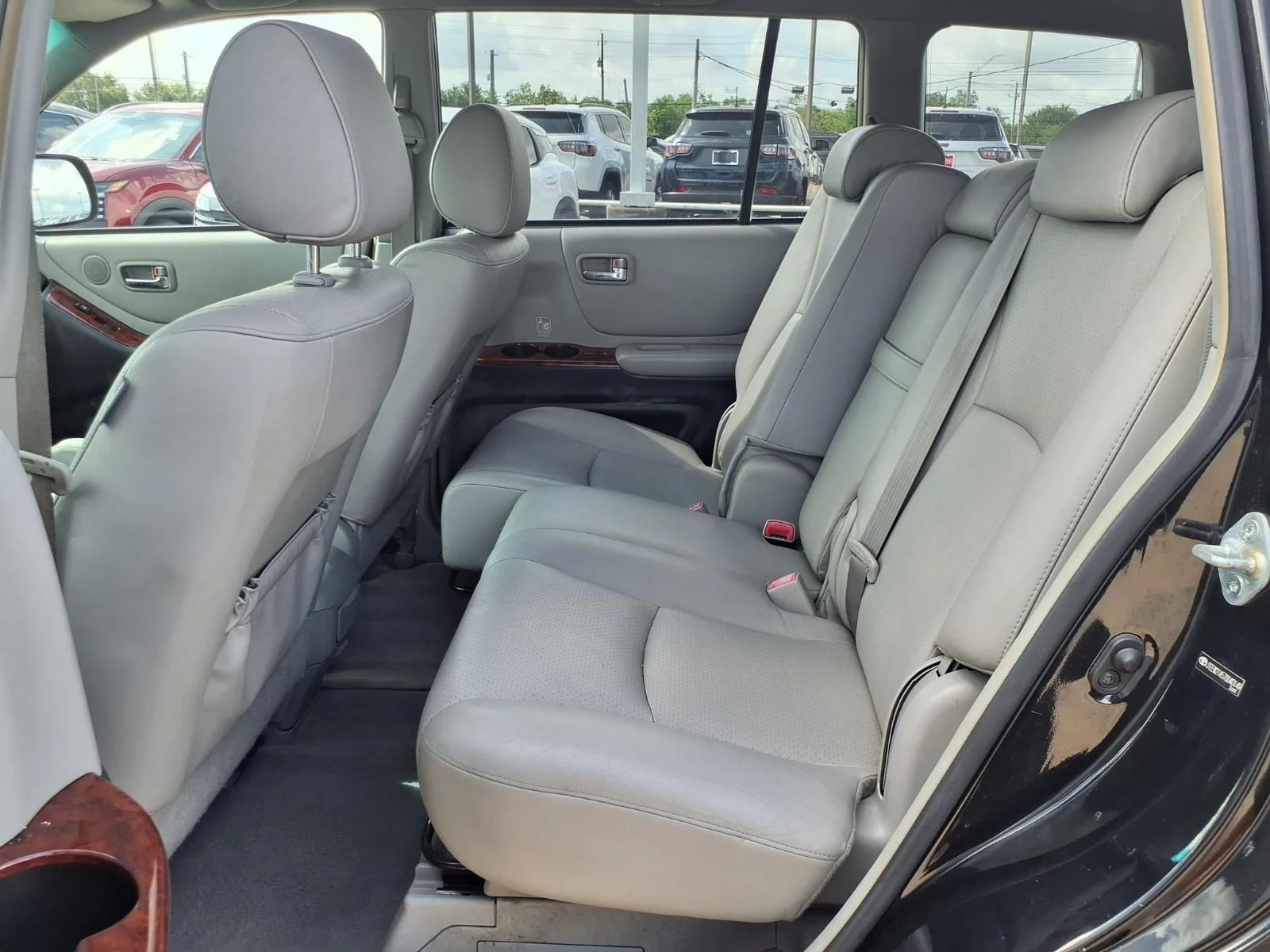 Used 2007 Black Toyota Limited image 12