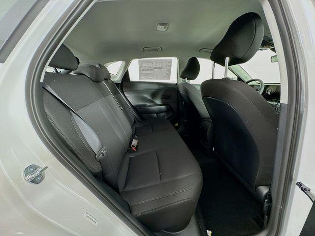New 2026 White Hyundai SE FWD image 37