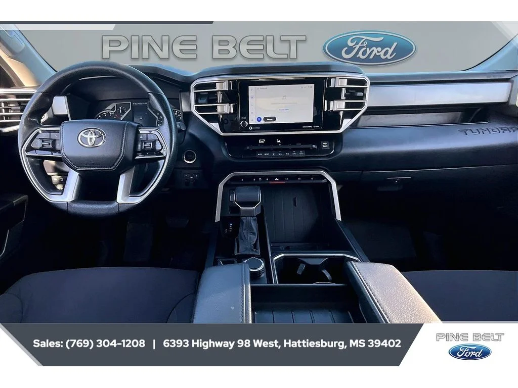 Used 2023 Ice Cap Toyota SR5 image 14