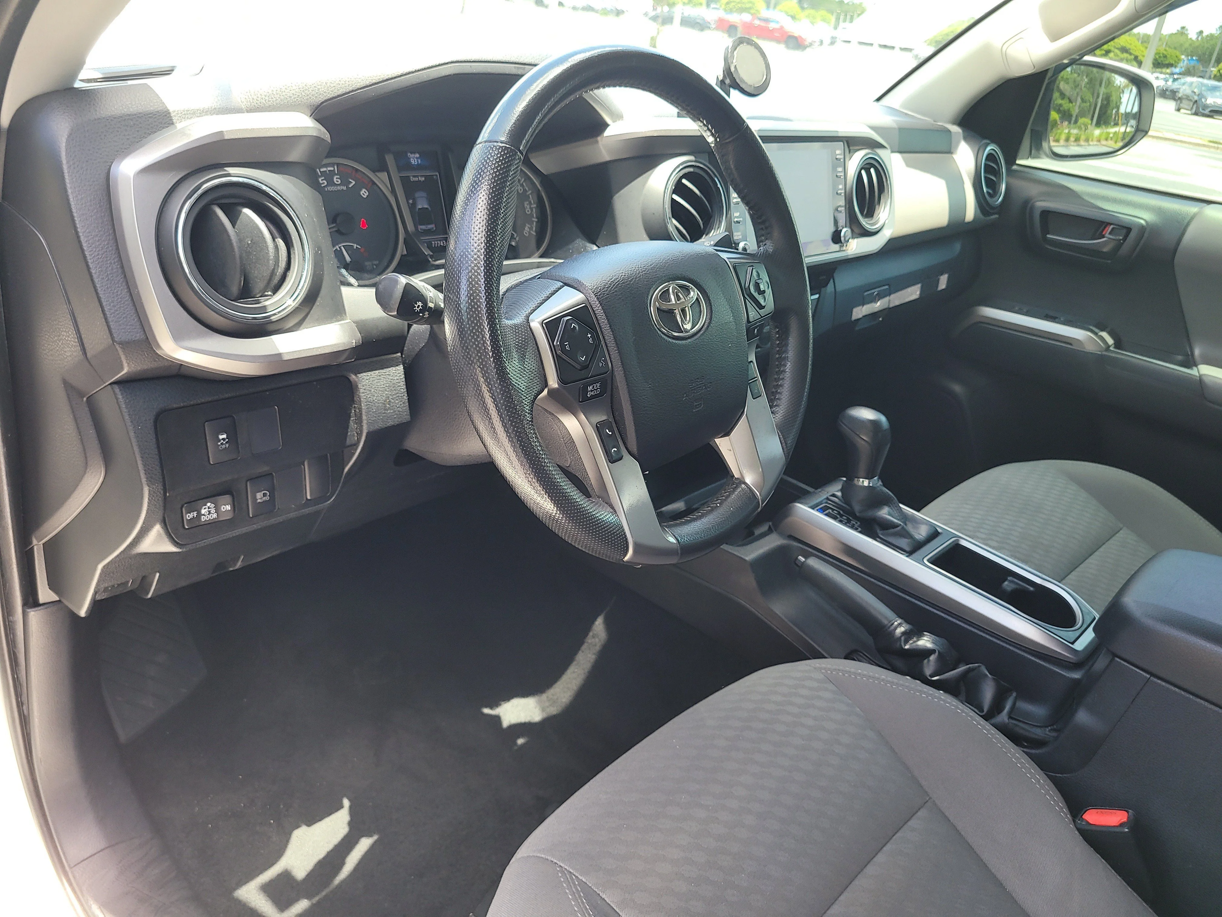 Used 2021 Super White Toyota SR5 image 18