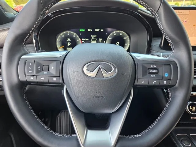 Used 2025 Black INFINITI Autograph image 37
