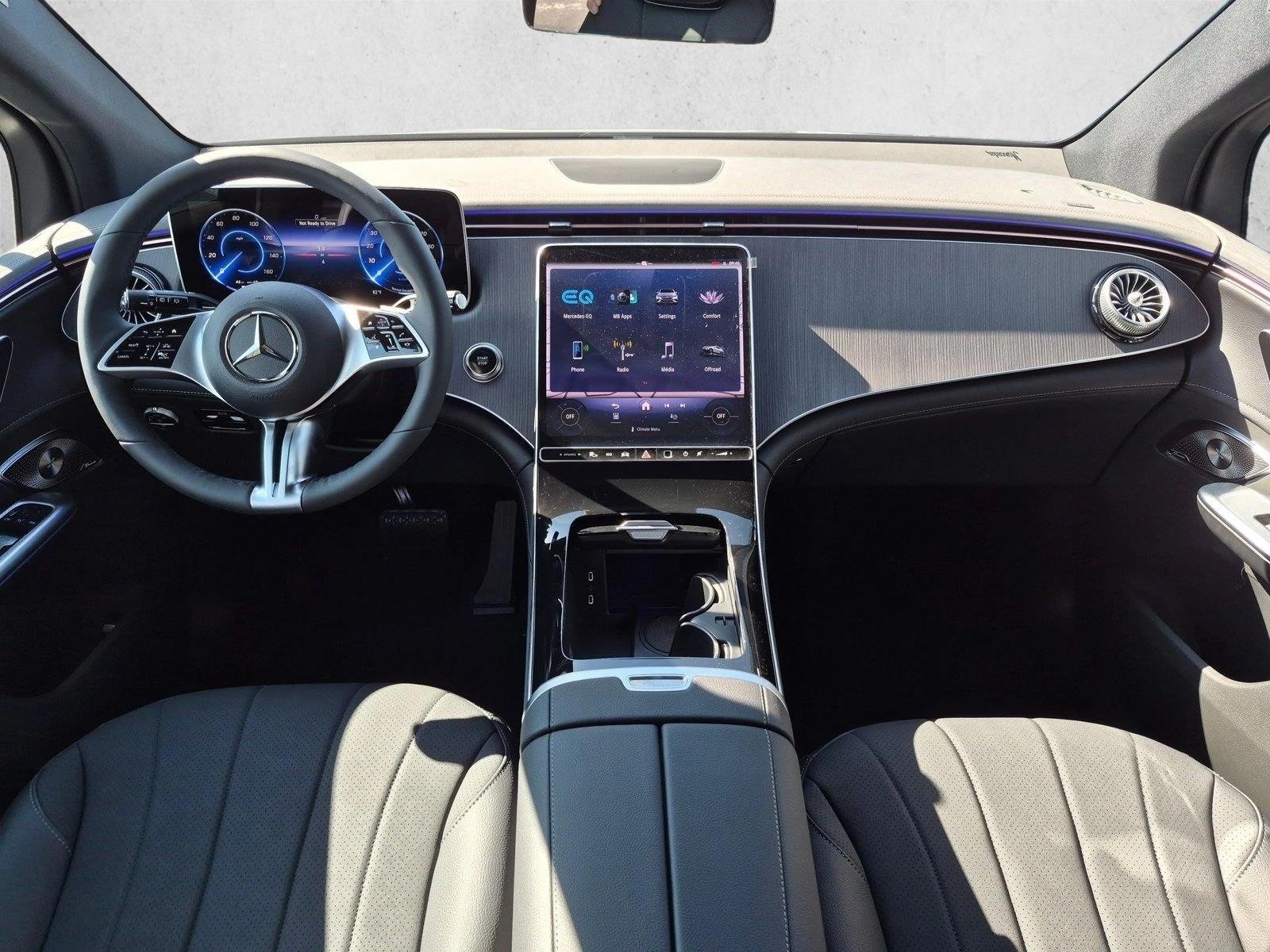 New 2026 Selenite Grey Metallic Mercedes-Benz EQE320 image 15