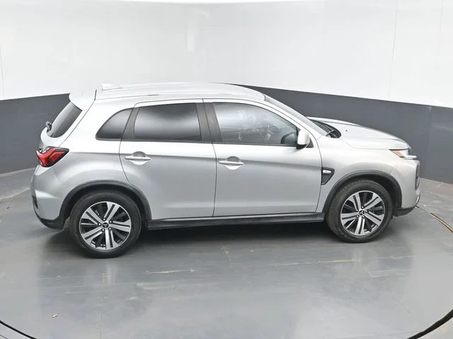 Used 2024 Silver Mitsubishi 2.0 ES image 38