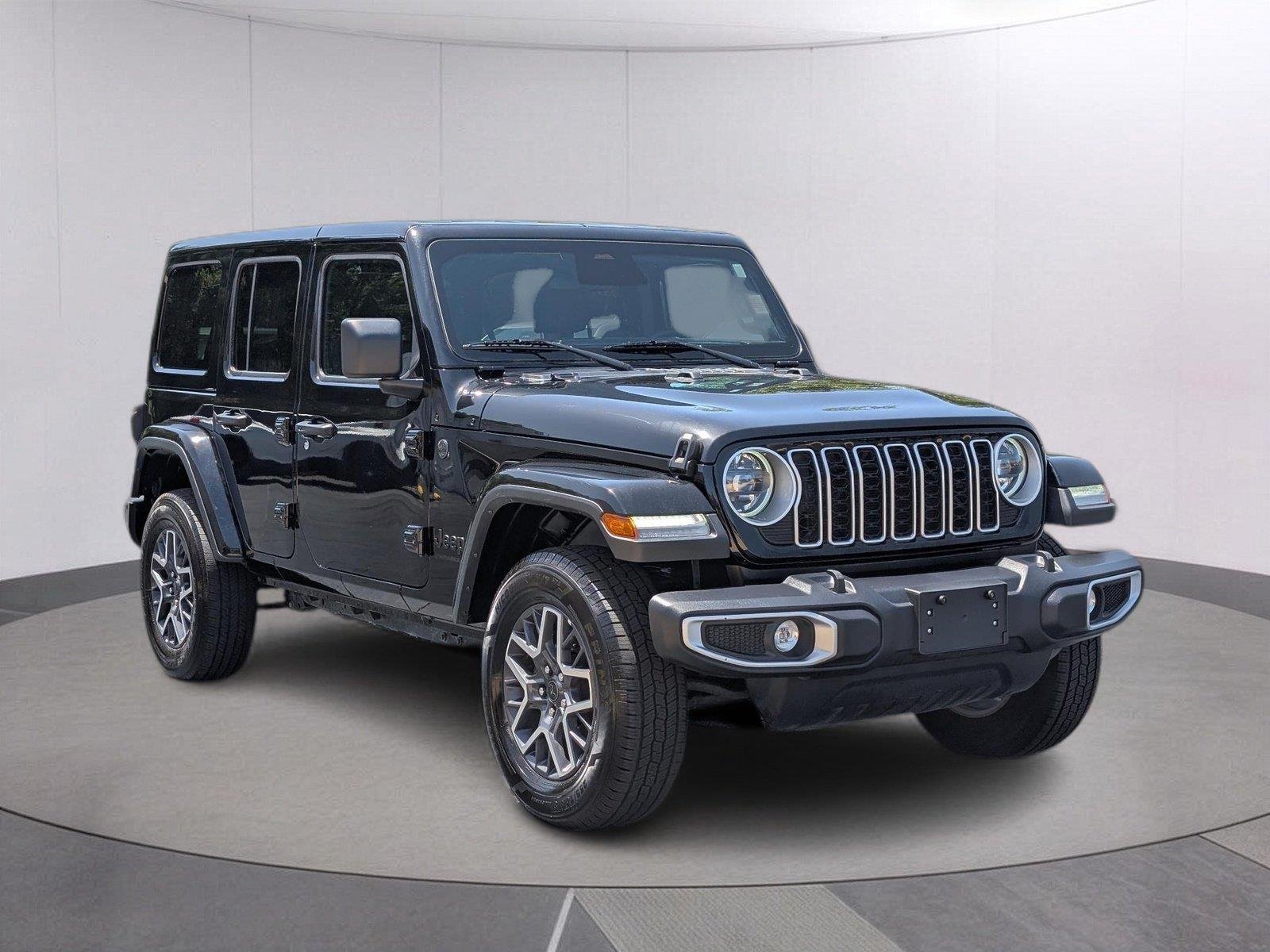 Used 2025 Black Clearcoat Jeep Sahara image 8