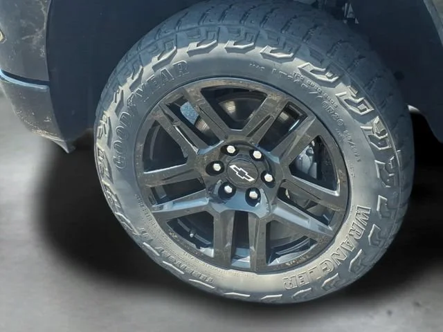 Used 2023 Black Chevrolet LT Trail Boss image 17