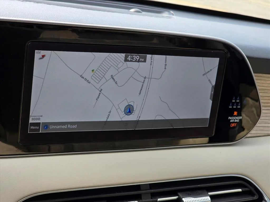 Used 2022 Gray Hyundai Calligraphy image 4