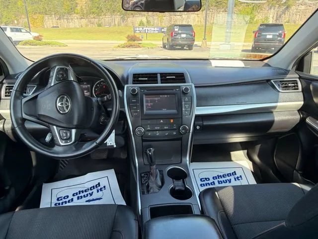 Used 2017 Gray Toyota XLE image 23