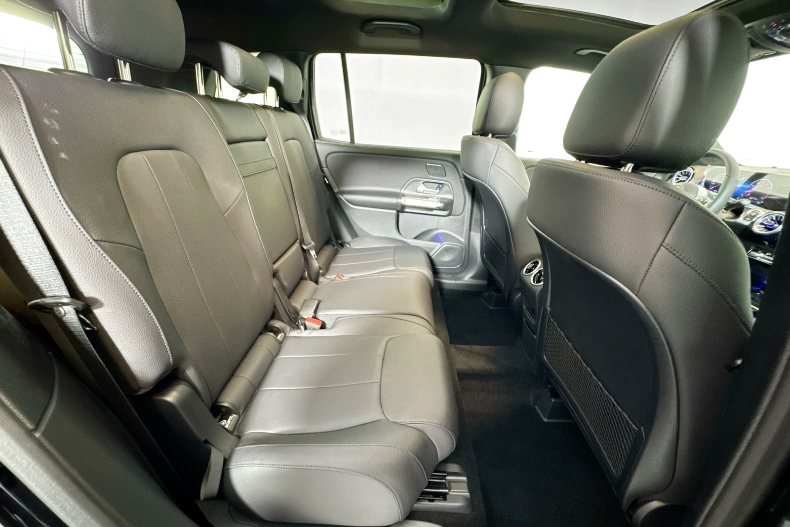 New 2026 Night Black Mercedes-Benz GLB 250 image 25