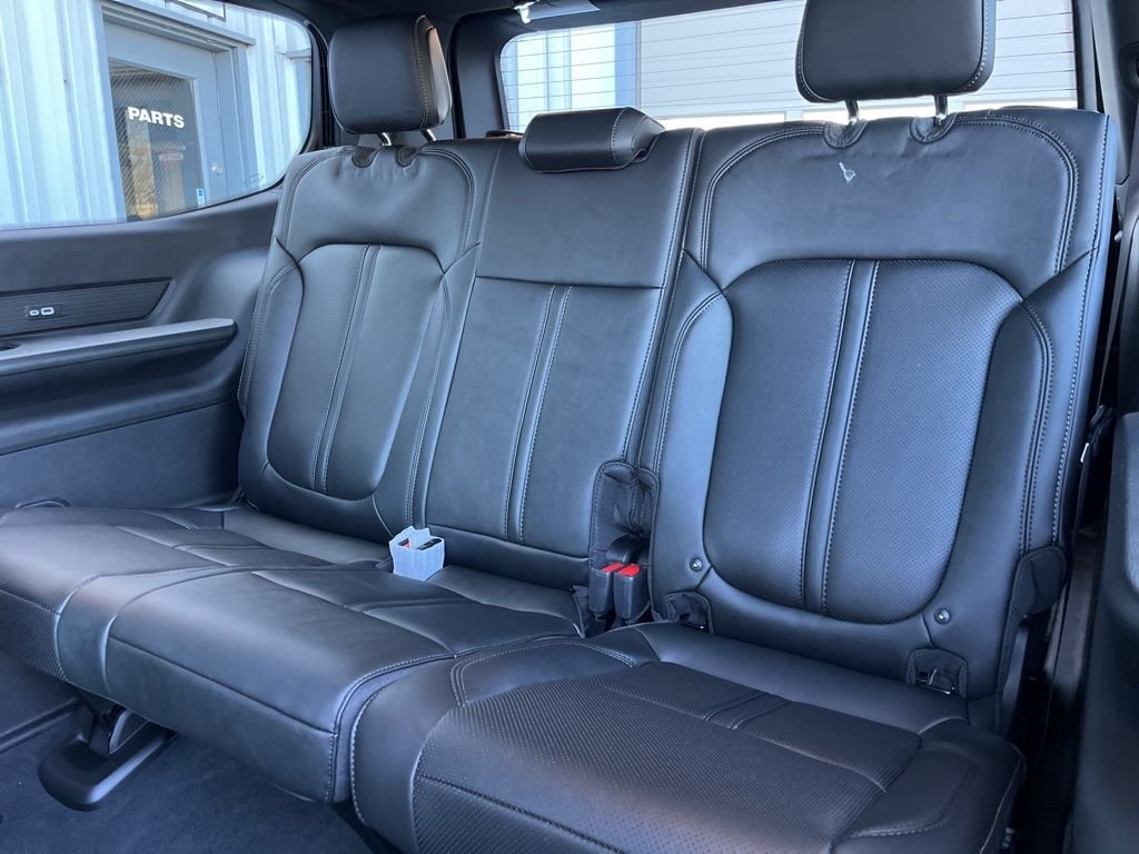 New 2026 High Gloss Black Jeep Limited Altitude image 39
