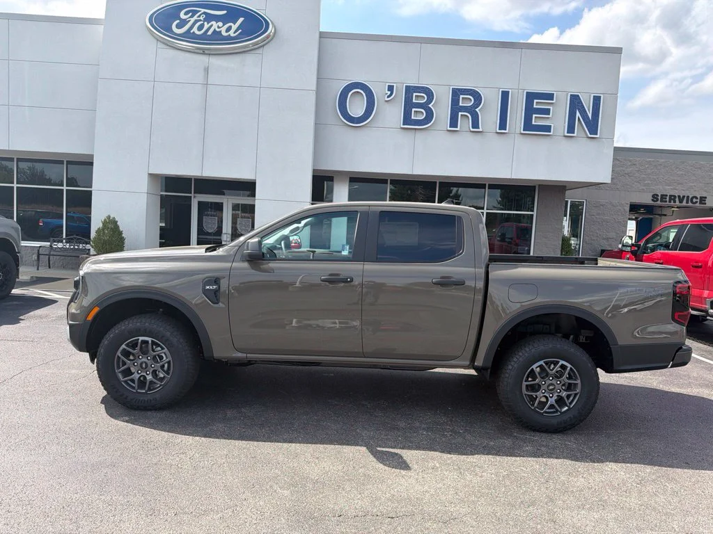 New 2026 Marsh Gray Ford XLT image 2