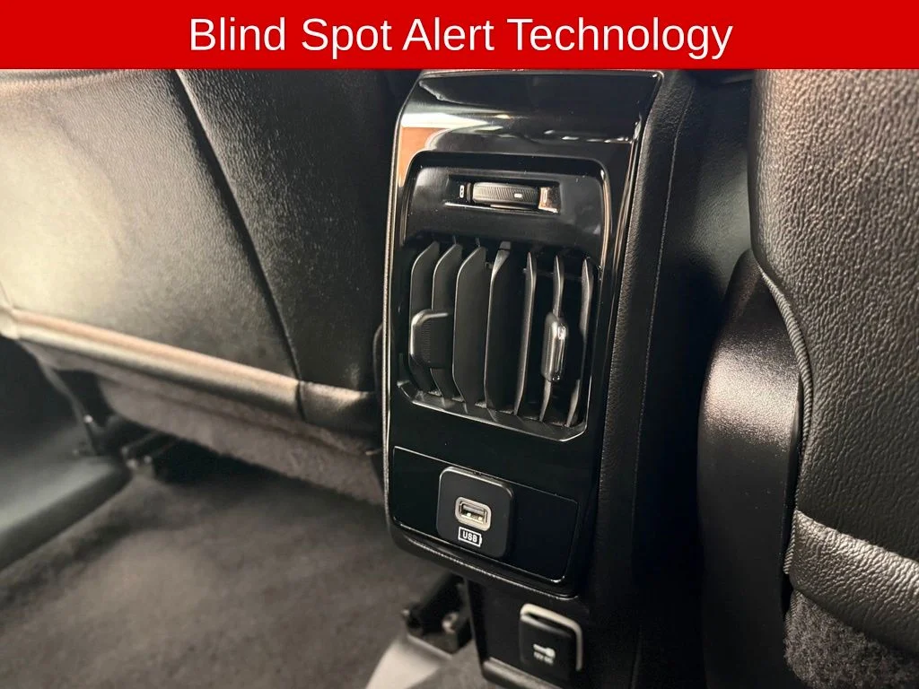 Used 2024 White Jeep Limited image 12