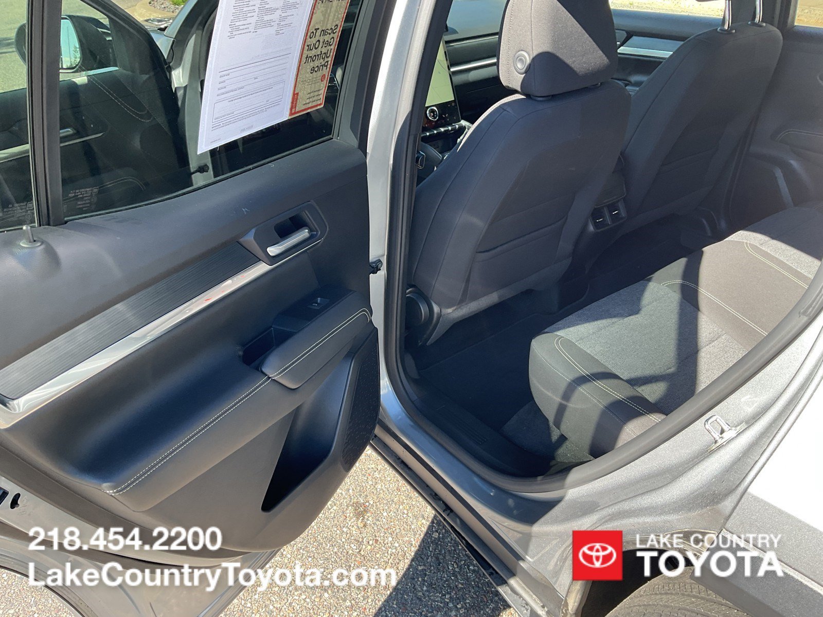 Used 2025 Graphite Gray GMC Elevation image 16