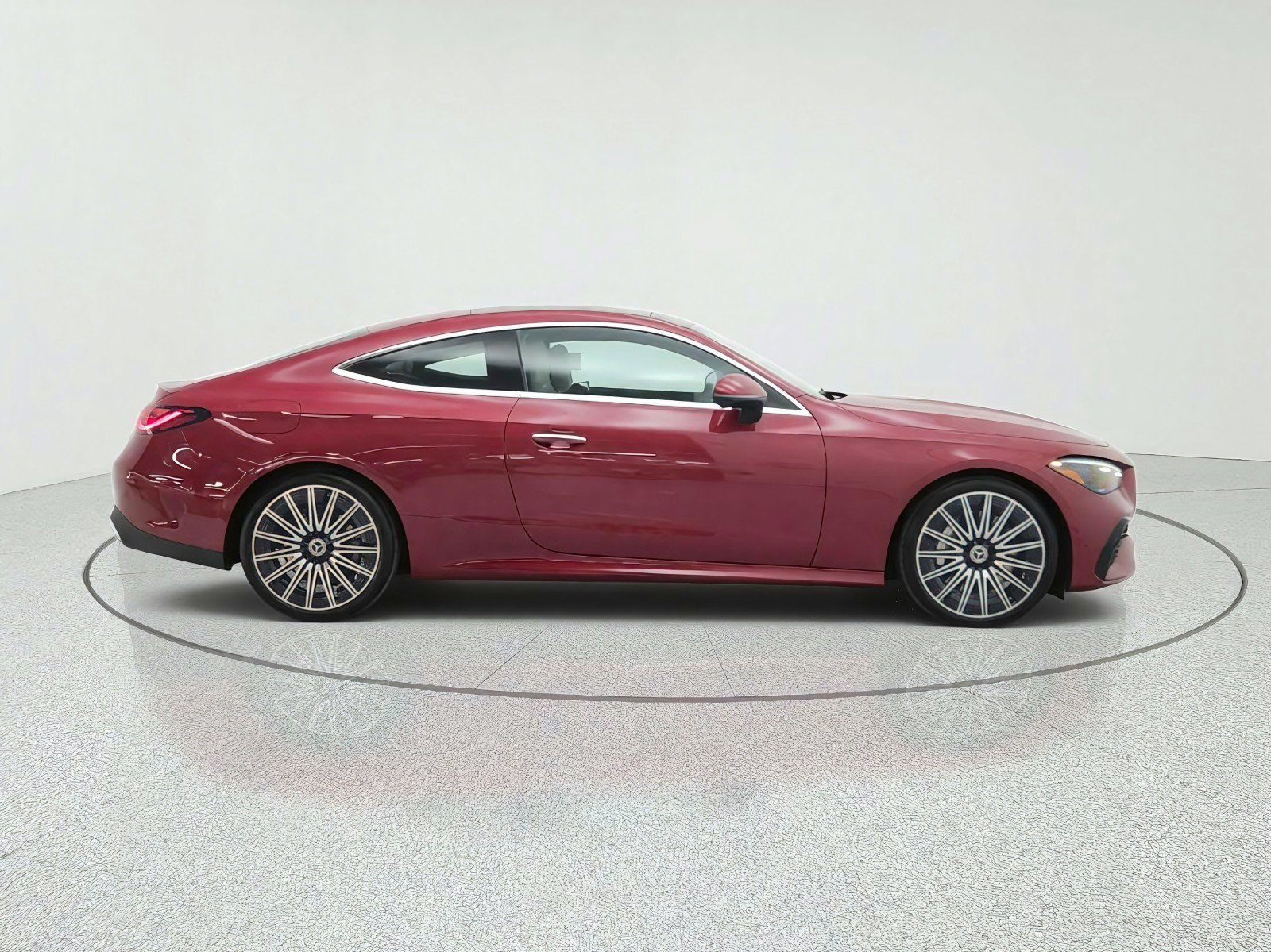 New 2027 MANUFAKTUR Patagonia Red Metallic Mercedes-Benz CLE 450 4MATIC® Coupe image 24