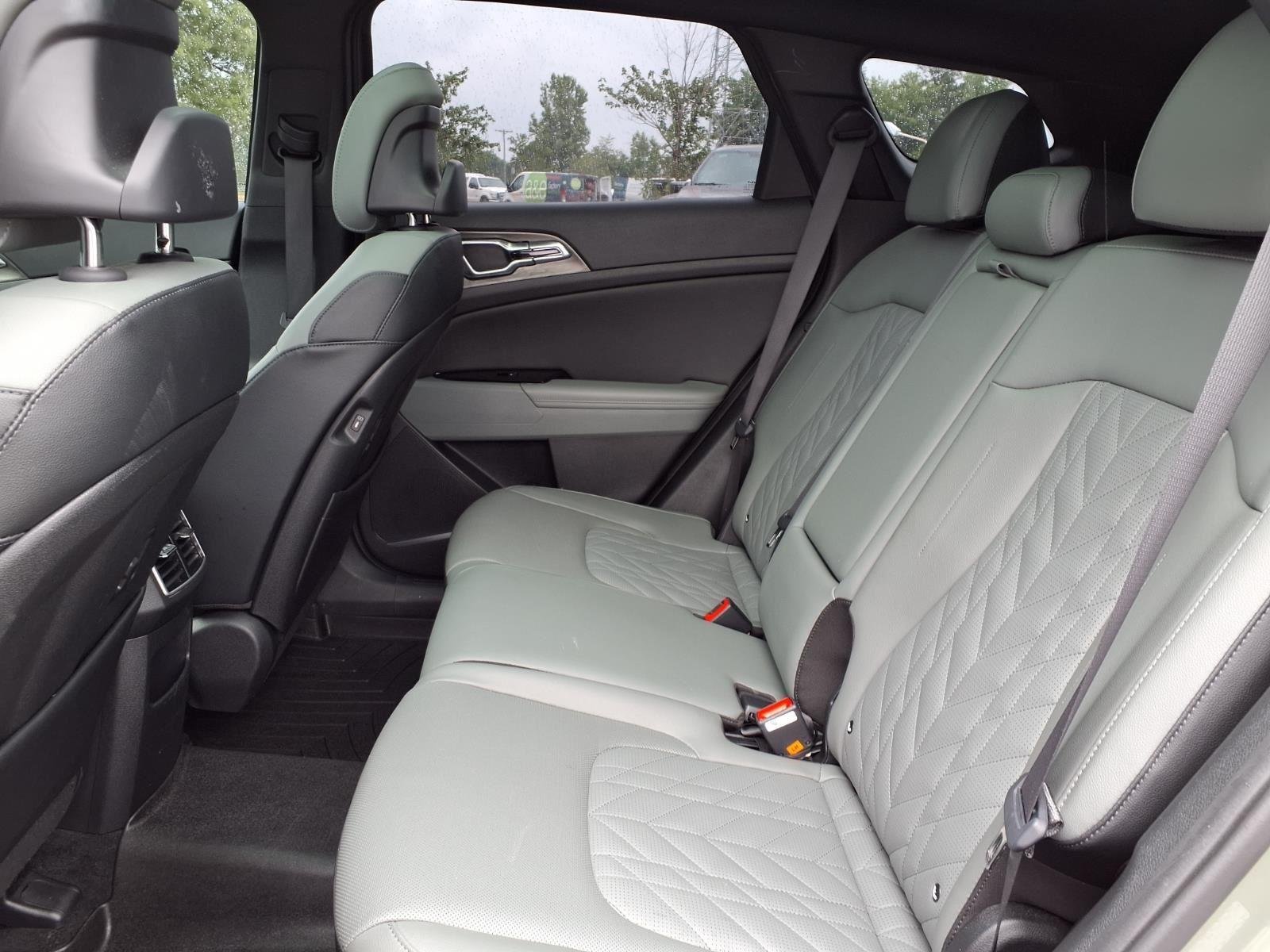 Used 2024 Jungle Green/Ebony Black Roof Kia X-Pro Prestige image 23